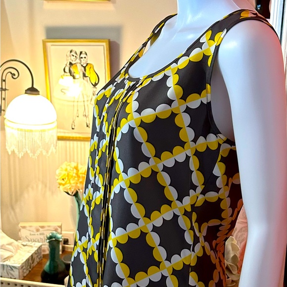 BEAUTIFUL, TORY BURCH Grey, yellow, and white sleeveless blouse. size 6 - Picture 2 of 16